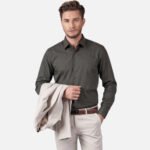 חולצה מכופתרת זית